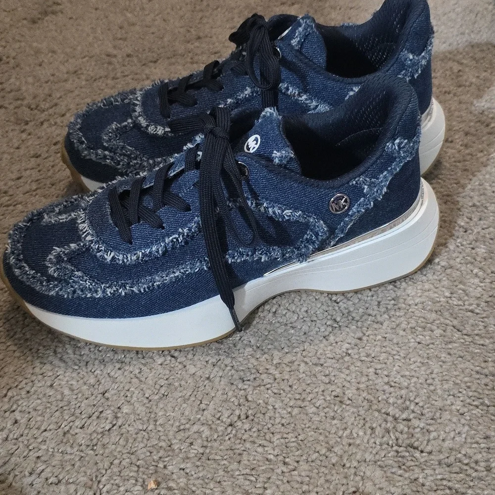 Michael Kors Ari Trainer Frayed Denim Sneakers - Picture 4 of 11
